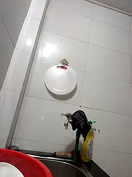 Lynly k2 online show from 02/28/26, 12:32