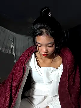 Lynly k2 online show from 12/22/25, 12:49