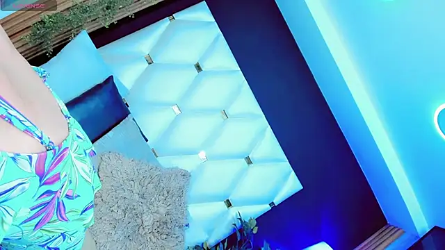 AnnaRouseQueen online show from 03/19/26, 08:53