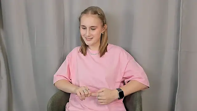 Snapshot of MicahZeigler chatting on 11/08/25, 08:29 MicahZeigler online show from 11/08/25, 08:29