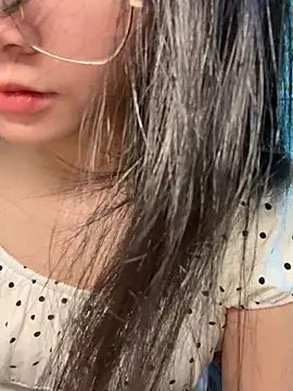 Lynn-122 online show from 11/16/25, 02:27