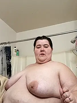 Snapshot of mayflower420 chatting on 04/05/26, 02:40 mayflower420 online show from 04/05/26, 02:40