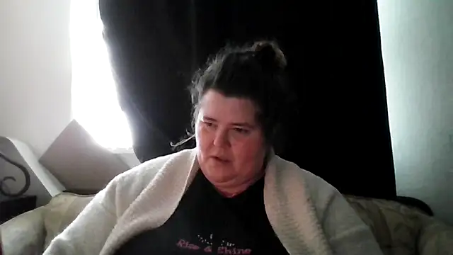 Snapshot of mayflower420 chatting on 03/21/26, 04:22 mayflower420 online show from 03/21/26, 04:22