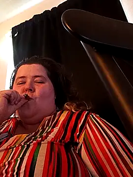 Snapshot of mayflower420 chatting on 04/13/26, 09:19 mayflower420 online show from 04/13/26, 09:19