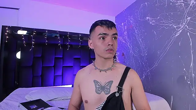 NicoKingg  online show from 12/18/25, 03:00