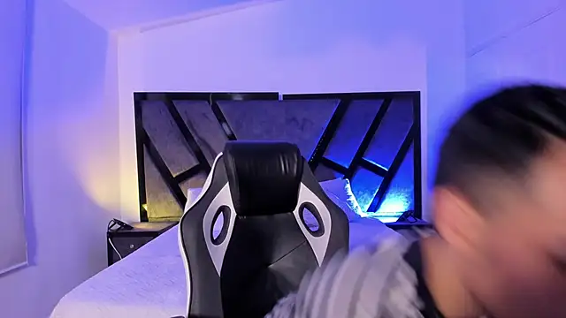 NicoKingg  online show from 12/14/25, 11:21