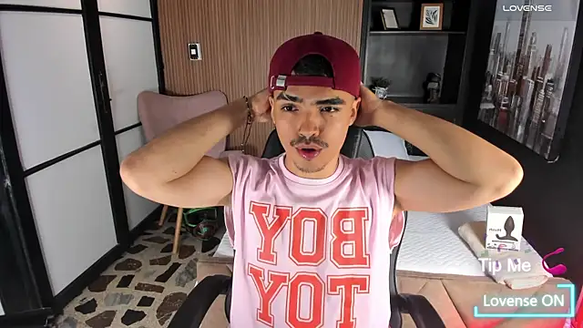 NicoKingg  online show from 11/11/25, 01:44