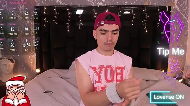 NicoKingg  online show from 12/23/25, 05:18