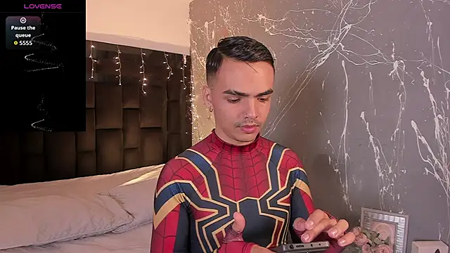 NicoKingg  online show from 12/21/25, 04:03