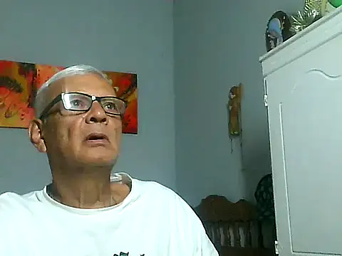 dirtysluttyfist online show from 11/13/25, 01:26