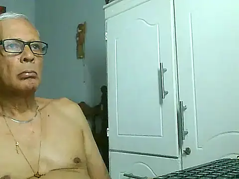 dirtysluttyfist online show from 11/12/25, 06:34