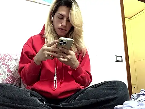 ESTRELLABERECHUCKY online show from 01/16/26, 04:11