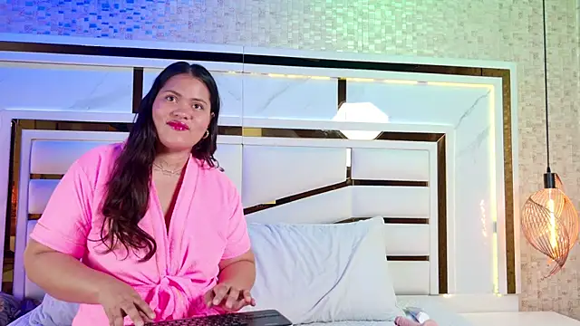 aria sm online show from 11/29/25, 03:50