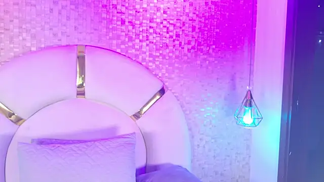 aria sm online show from 12/23/25, 03:28