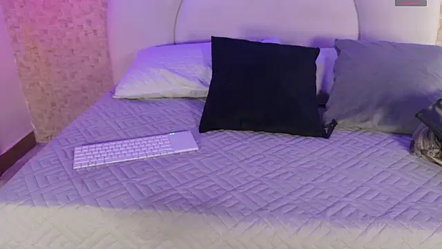 aria sm online show from 11/11/25, 07:30