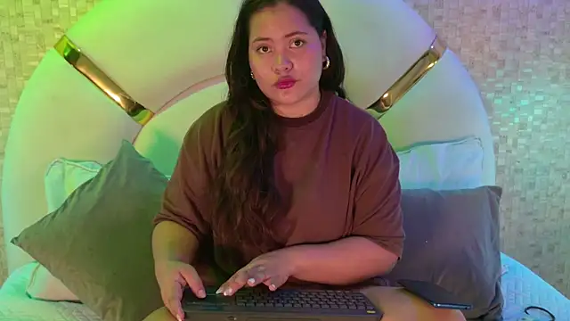 aria sm online show from 12/14/25, 03:13