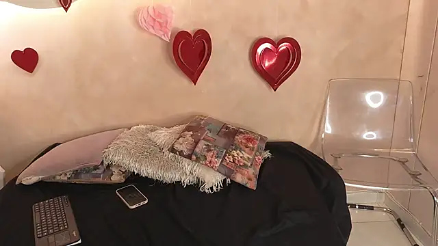 Snapshot of BellaRooux chatting on 03/03/26, 11:50 BellaRooux online show from 03/03/26, 11:50