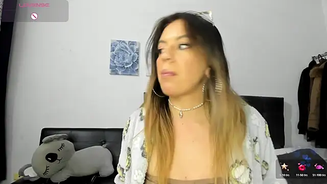 ariannawil online show from 02/09/26, 11:03