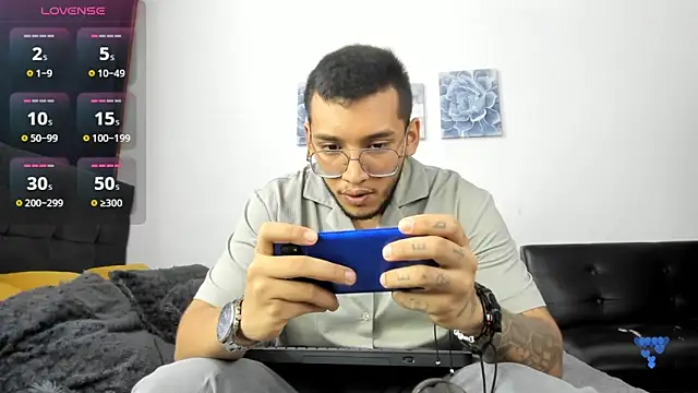 ariannawil online show from 12/18/25, 12:05