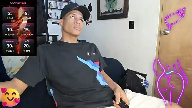 Snapshot of JUANBIGCOCK21CM chatting on 01/06/26, 01:53 JUANBIGCOCK21CM online show from 01/06/26, 01:53