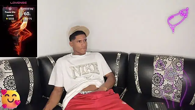 Snapshot of JUANBIGCOCK21CM chatting on 04/07/26, 06:21 JUANBIGCOCK21CM online show from 04/07/26, 06:21