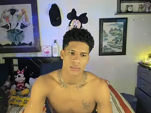 Snapshot of JUANBIGCOCK21CM chatting on 11/24/25, 03:17 JUANBIGCOCK21CM online show from 11/24/25, 03:17