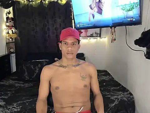 Snapshot of JUANBIGCOCK21CM chatting on 07/10/26, 01:44 JUANBIGCOCK21CM online show from 07/10/26, 01:44