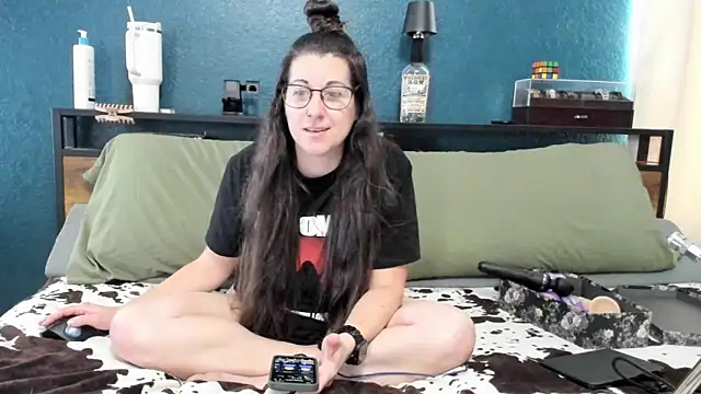 Sammie Ray online show from 04/08/26, 02:51