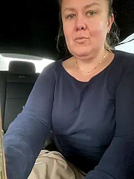 AvaWonderland online show from 11/17/25, 12:53