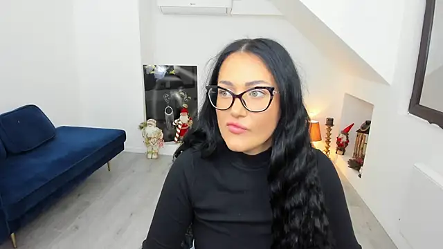 AnyaEvy online show from 11/25/25, 05:19