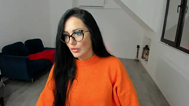 AnyaEvy online show from 12/17/25, 05:01