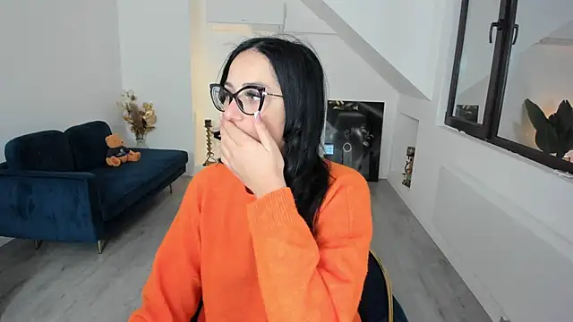 AnyaEvy online show from 01/17/26, 04:16