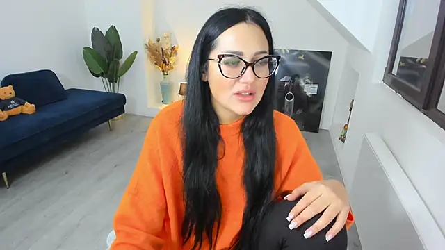 AnyaEvy online show from 02/05/26, 05:36