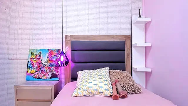 IRENNEBLAZER online show from 02/04/26, 12:33