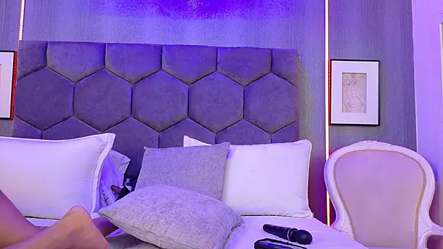 Snapshot of MelodySanz chatting on 12/21/25, 03:57 MelodySanz online show from 12/21/25, 03:57