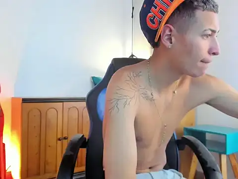 nick nizz online show from 11/13/25, 12:31