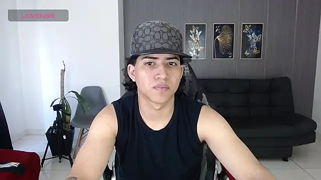 Snapshot of jeipyhot_21_ chatting on 11/07/25, 08:35 jeipyhot 21 online show from 11/07/25, 08:35