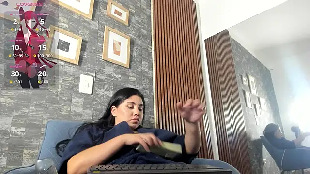 NikkiBotero online show from 12/19/25, 02:04