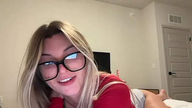 RosieCheeks  online show from 12/16/25, 11:53