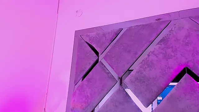 Snapshot of luciagray1 chatting on 02/20/26, 06:26 luciagray1 online show from 02/20/26, 06:26