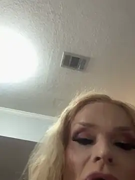 Snapshot of star_whore chatting on 01/12/26, 06:53 star whore online show from 01/12/26, 06:53