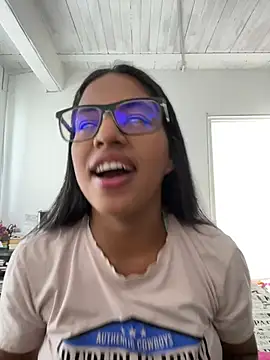 meghan rios online show from 04/12/26, 07:17