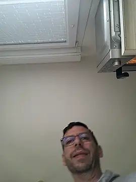 Olifesse online show from 04/04/26, 07:59