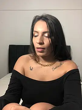 Snapshot of Vianca_Costt chatting on 02/15/26, 02:56 Vianca Costt online show from 02/15/26, 02:56