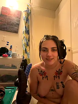 XxHotRodHarlotxX online show from 11/19/25, 07:30