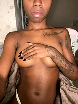 mayalouise online show from 11/08/25, 02:26