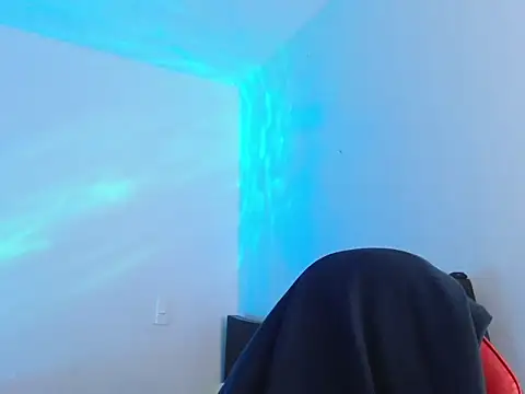 Snapshot of adam_keith chatting on 01/07/26, 12:21 adam keith online show from 01/07/26, 12:21