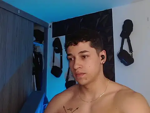 Snapshot of adam_keith chatting on 12/03/25, 02:16 adam keith online show from 12/03/25, 02:16