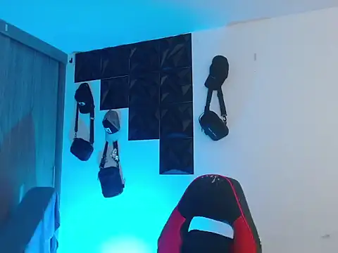 Snapshot of adam_keith chatting on 12/04/25, 02:05 adam keith online show from 12/04/25, 02:05