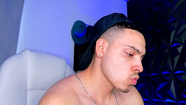 Maxwell Dupont online show from 12/18/25, 10:02